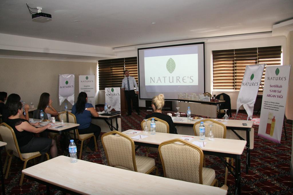 Asrin Park Hotel & Spa Convention Center Ankara Esterno foto